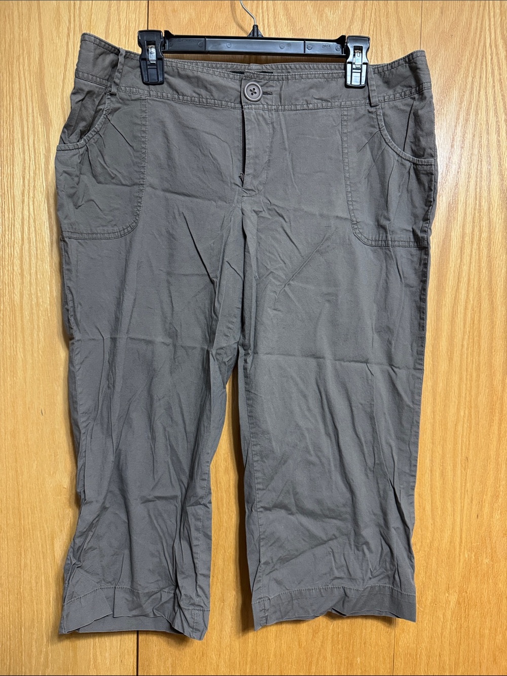 Mossimo Supply Co. Women's Putty Color Cropped Capris